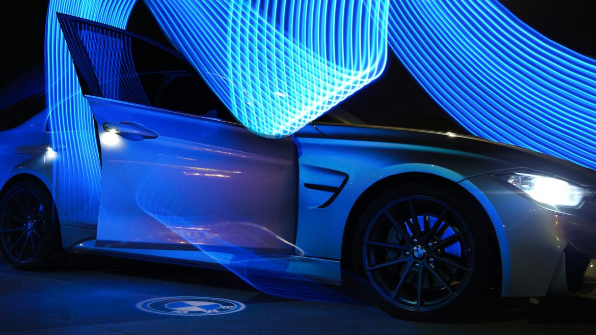 BMW推出靈感來自娜奧米·坎貝爾的高級時裝車型